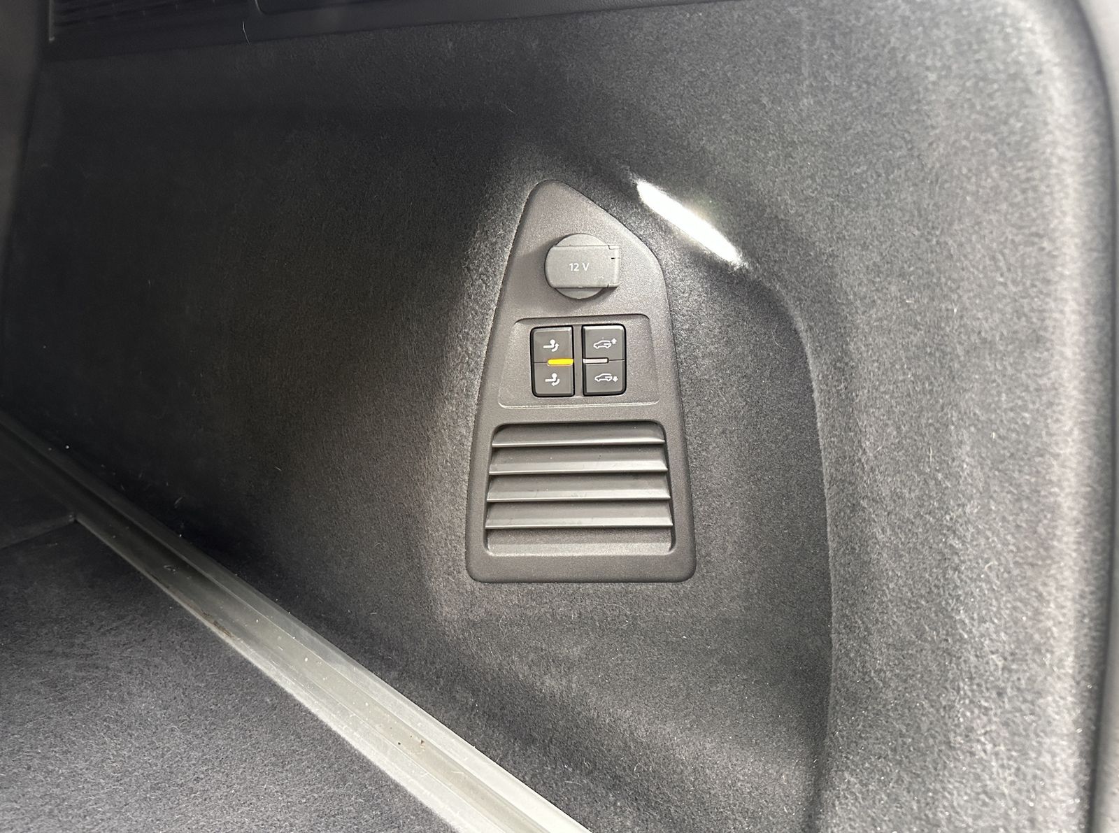Fahrzeugabbildung Volkswagen Touareg 3.0 TDI*4Motion*AHK*Pano*HeadUp*Cam*