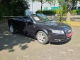 Audi A4 Cabrio 1.8 T*2.HD*Leder*Klimaut*Sitzh*Tempom* - gebrauchte Audi A4 aus dem Jahr 2009