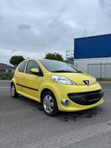 Peugeot 107 1.0 Automatik *TÜV NEU SERVICE NEU* - Peugeot 107: Gelb