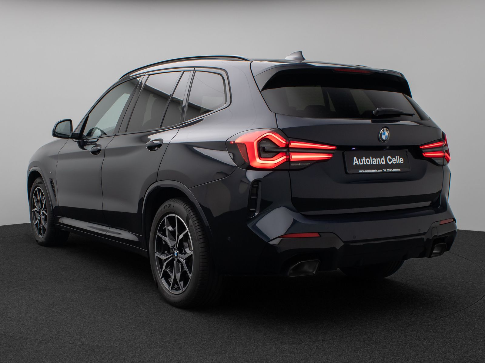Fahrzeugabbildung BMW X3 xD20d M Sport Kamera HUD DAB HiFi Komfort 19"