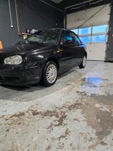 Volkswagen Karmann Cabrio - Volkswagen Golf: Karmann