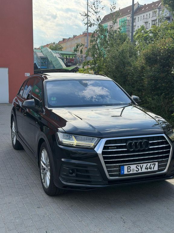 Image of Audi Q7