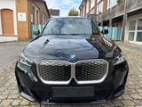 BMW iX1 eDrive20 - - BMW iX1 eDrive20 Gebrauchtwagen