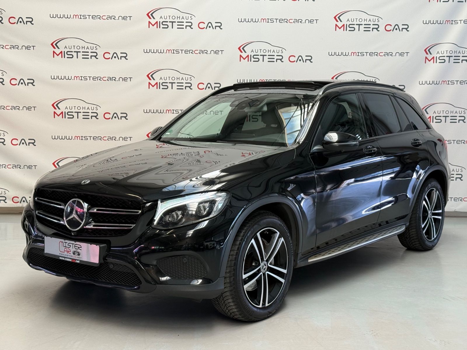 MERCEDES-BENZ GLC 350d 4M AMG LINE/PANO/DISTR/HUD/STANDH/360