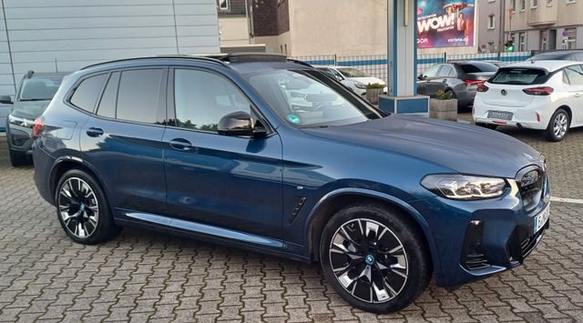 BMW iX3 M Sport Impressive-VOLLAUSSTATTUNG+Pano+20"