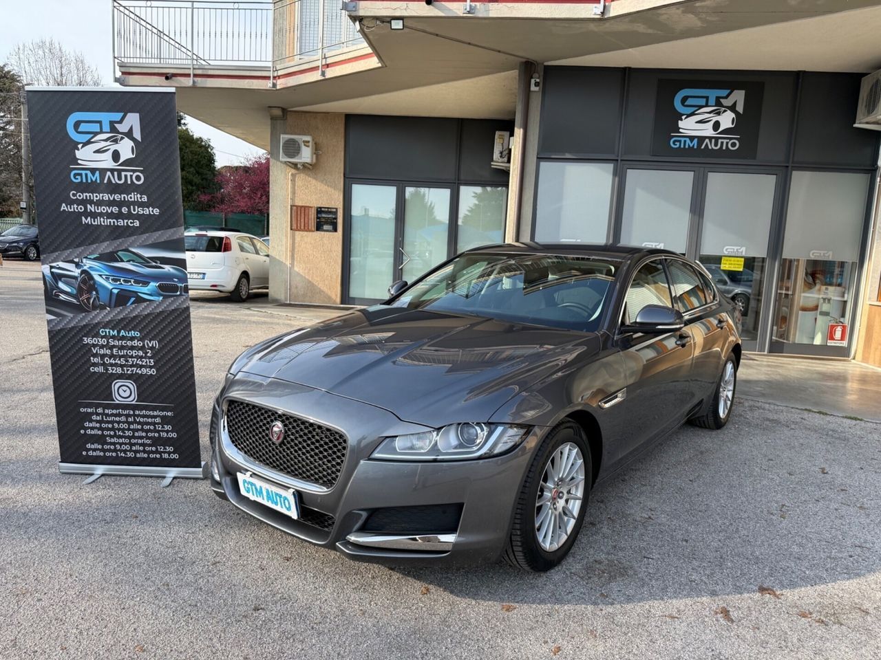 JAGUAR XF