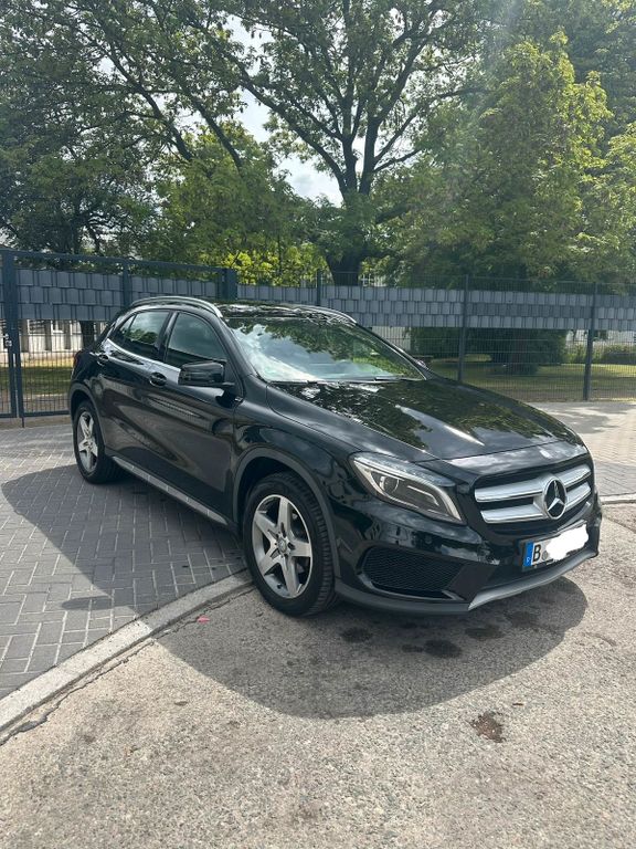 Image of Mercedes-Benz GLA 200