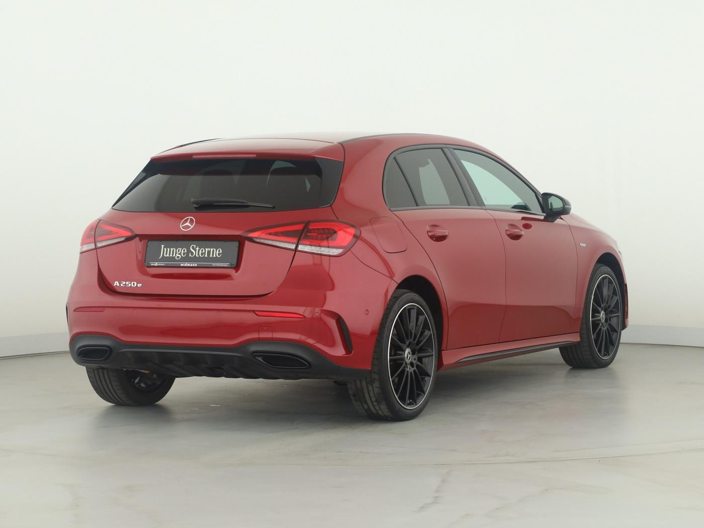 Mercedes-Benz A 250 e *AMG-Line*Edition 2021*Night*PTS*Kamera*