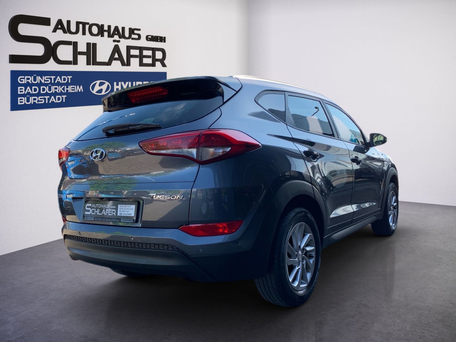 Fahrzeugabbildung Hyundai TUCSON 1.6 Passion Navi 8xbereift