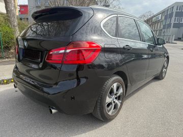 BMW 220 - 5