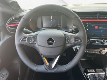 Fotografie 11 des Opel Corsa F 1.2 YES Alwetter LM Felge Sitzh. Lenkrad