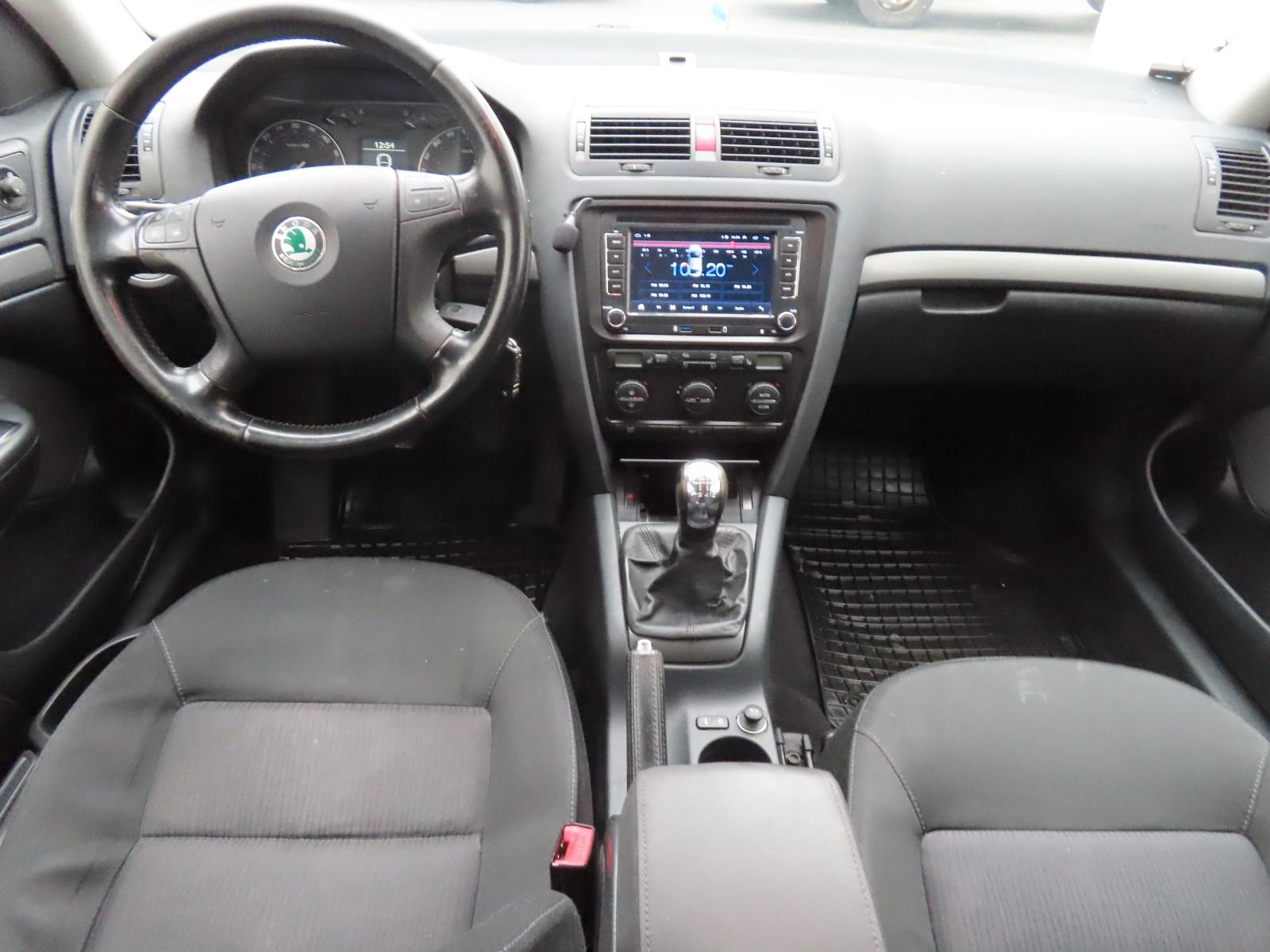 Skoda Octavia 2008 — photo 9