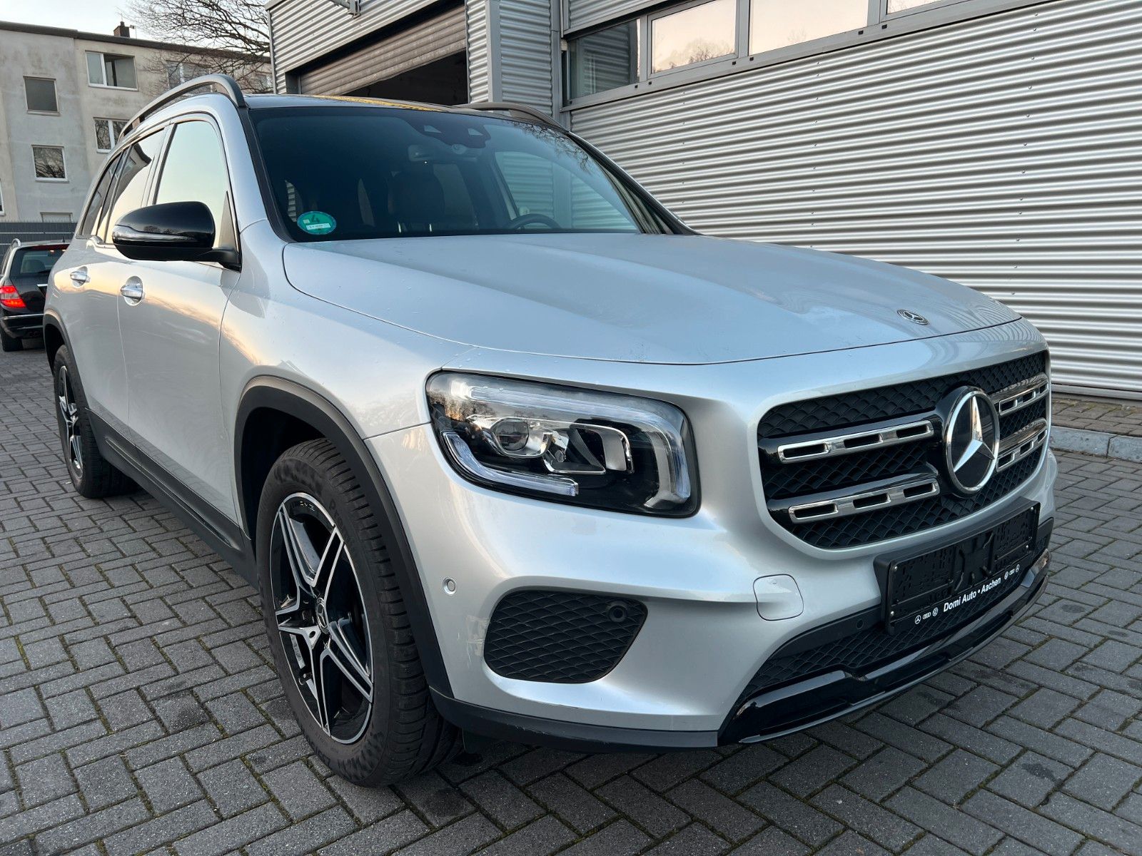 MERCEDES-BENZ GLB 220 d 4Matic/Panorama/Head-Up
