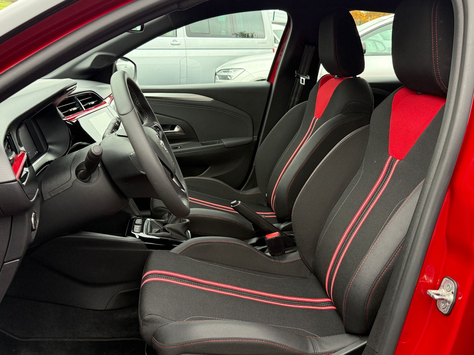 Fahrzeugabbildung Opel Corsa F GS-Line Blis DAB GRA LED Kamera SHZ