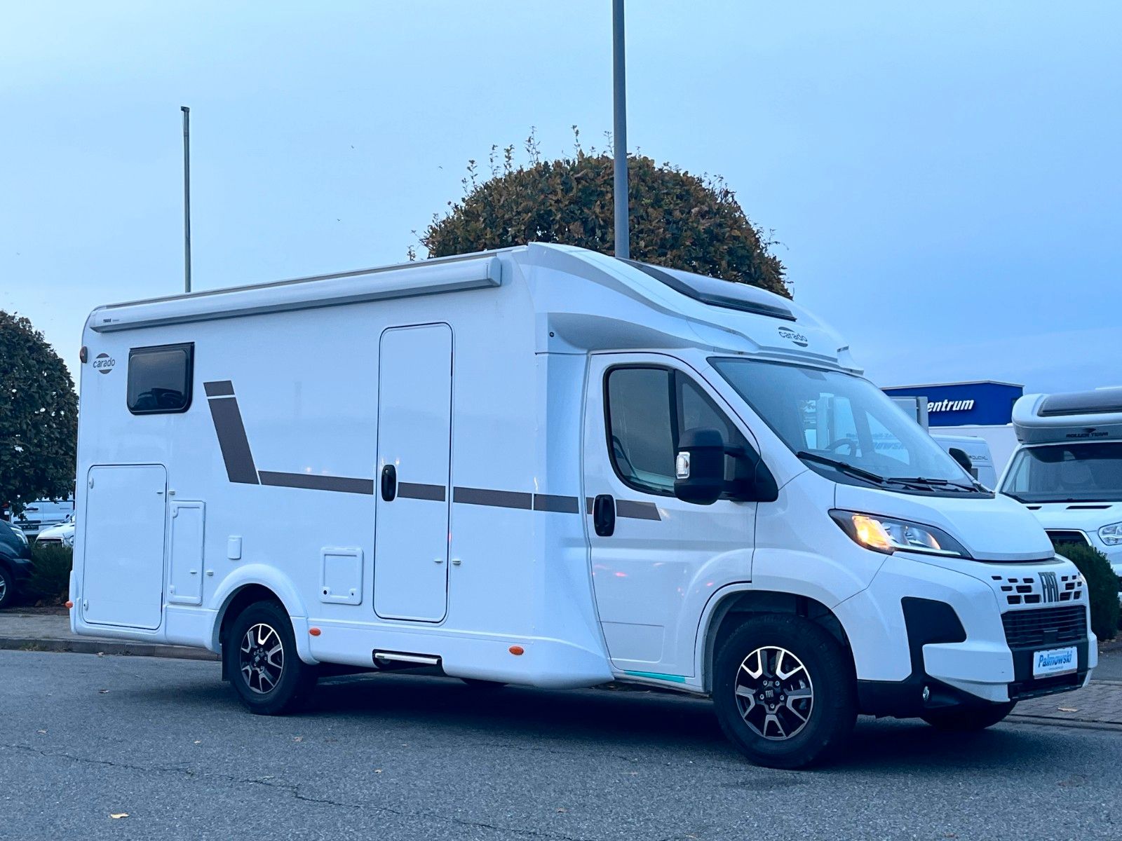 Fahrzeugabbildung Carado T-338 S HERBST-DEALS -SIE SPAREN 17.165 € !-