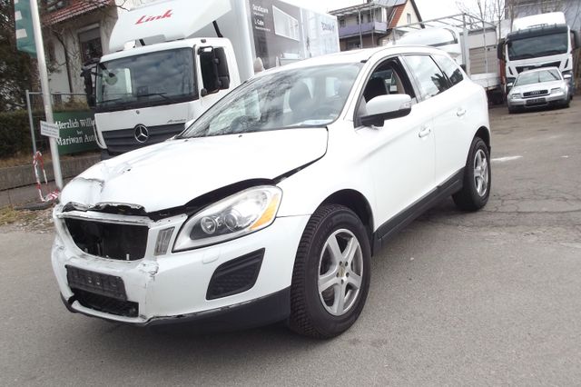 Volvo XC60 Summum AWD,Vollaustatung, 205-PS,Euro5,