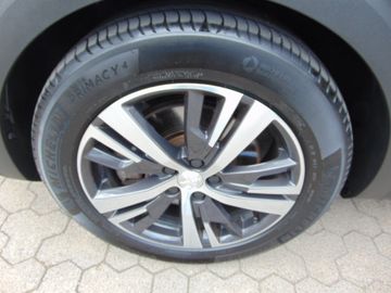 Bild 17 Peugeot 3008 Hybrid 225 Allure