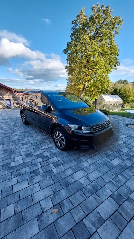 Image of Volkswagen Touran
