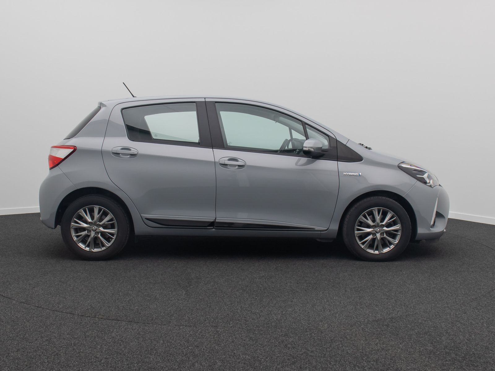Fahrzeugabbildung Toyota Yaris Hybrid Basis Tempomat Touch KlimaAt HAC LM