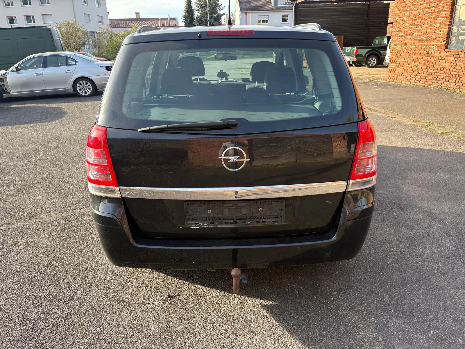 Opel Zafira B Family 1.8 Automatik 7-Sitzer !