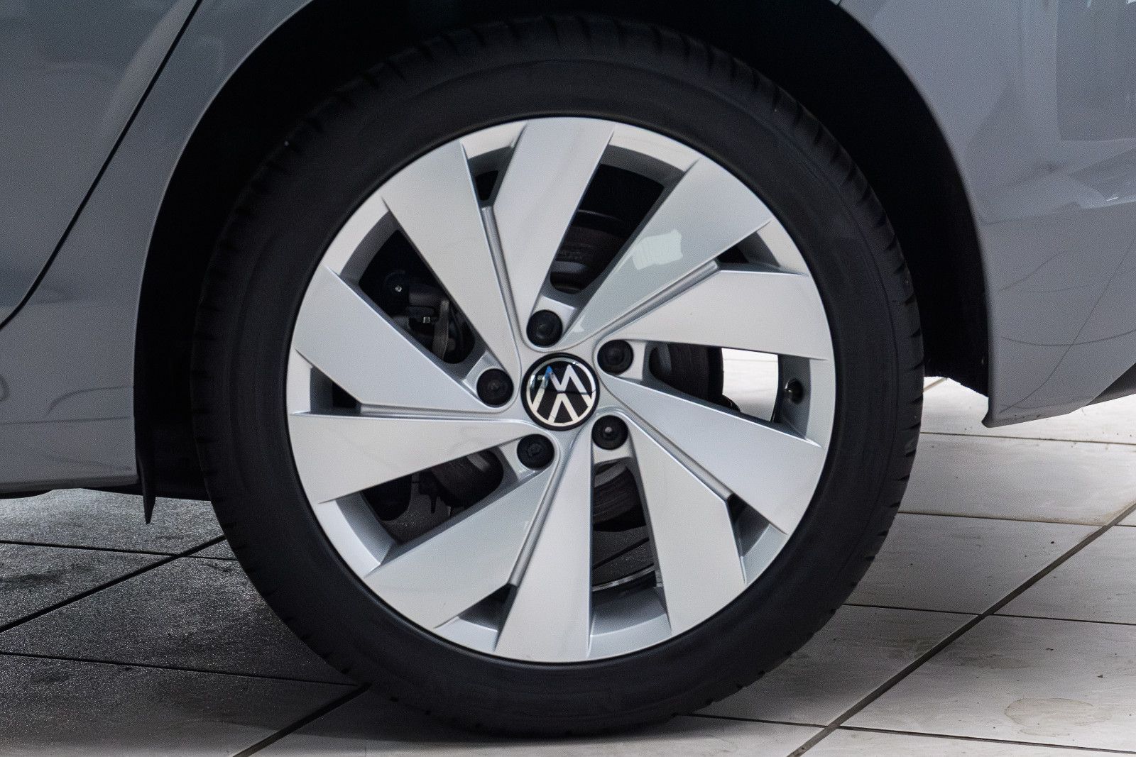 Fahrzeugabbildung Volkswagen Golf VIII Goal 1.5 TSI eHybrid LED+KAMERA+5J.GAR