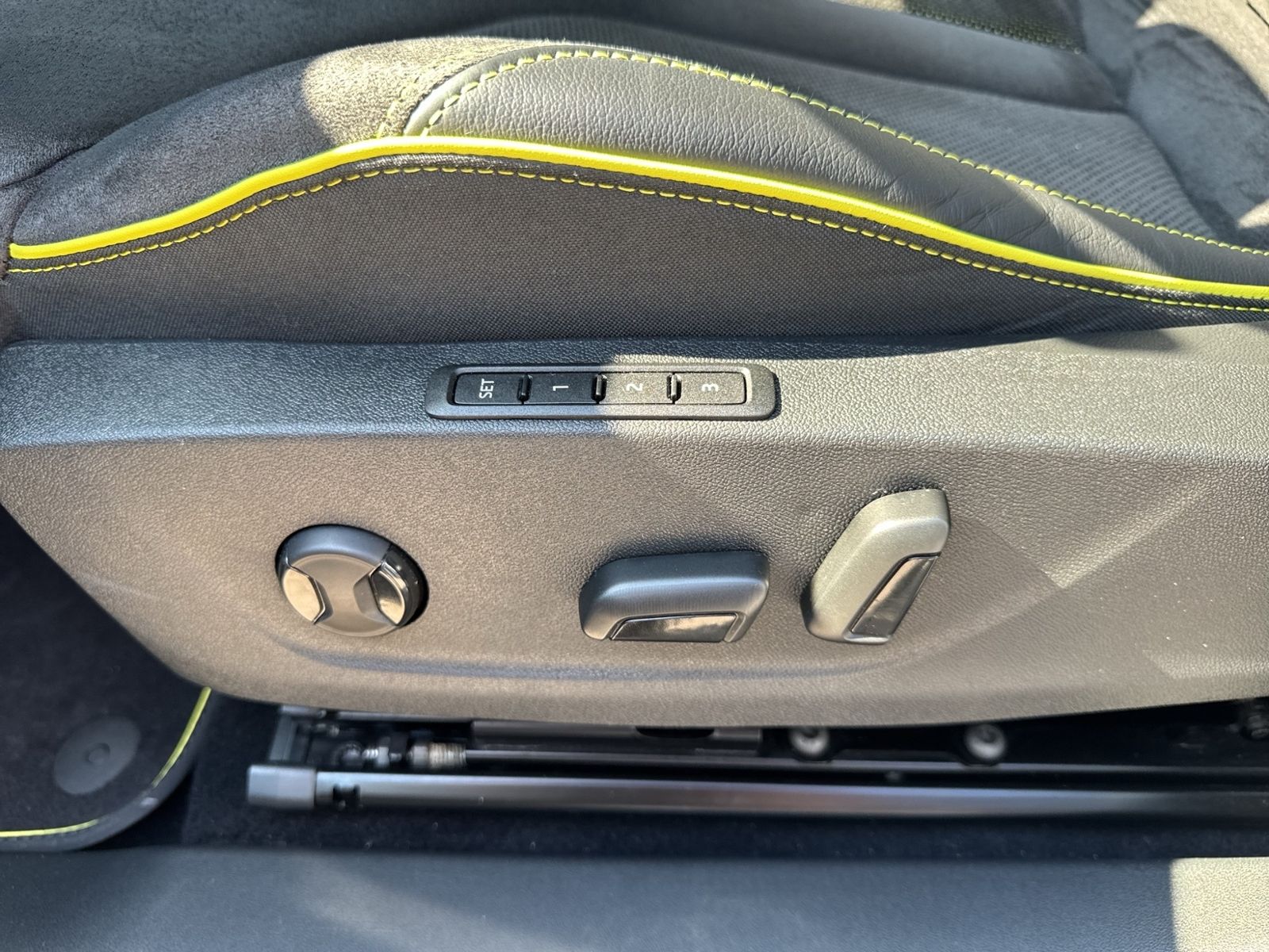 Enyaq Coupé RS Lounge, Wärmepumpe, Advanced Pake