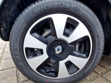 Renault Twingo LIMITED SCe 75 PS mit Klang & Klimapaket