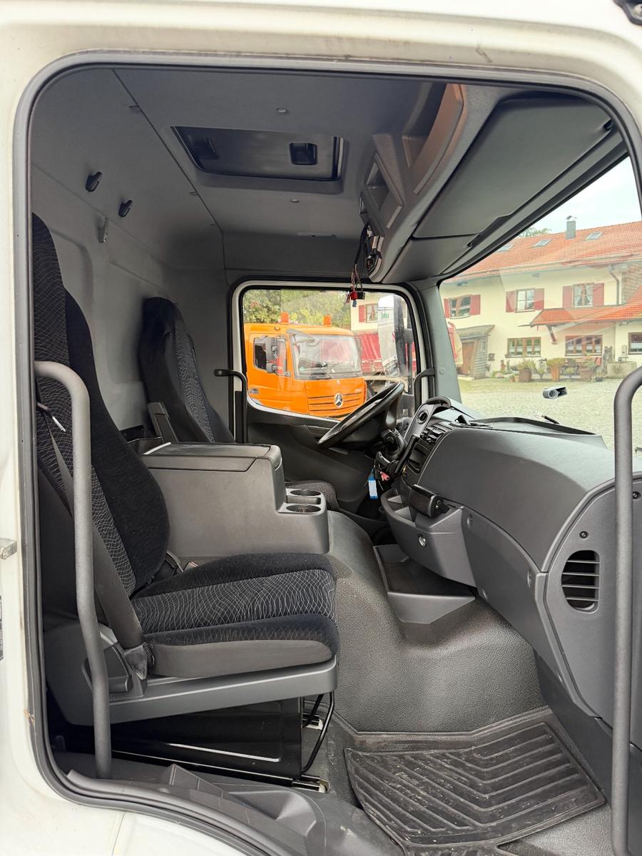 Mercedes-Benz Atego 1524 SCHIEBEPLATTO HUBBRILLE NEU!! FERNSTE