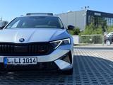Skoda OCTAVIA COMBI RS 265PS SILVER EDIT PANO|E-SITZE