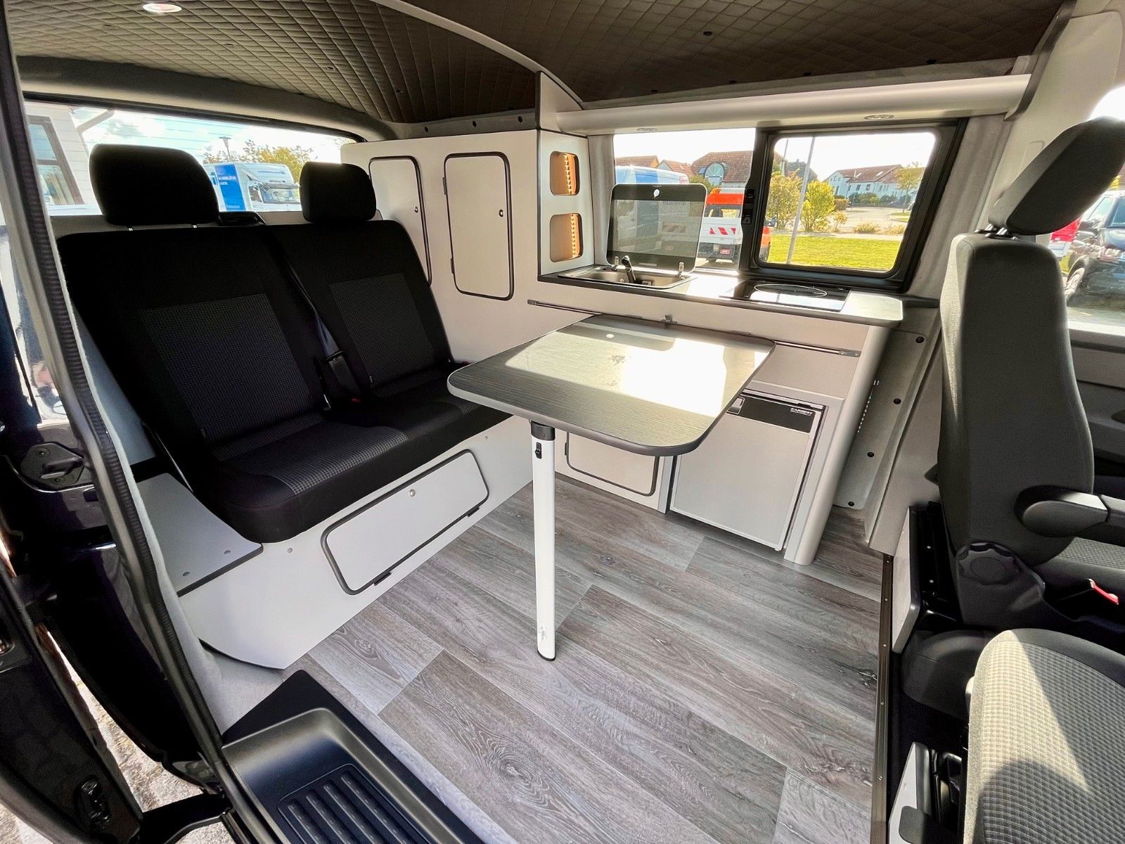 Fahrzeugabbildung Volkswagen T6.1 WOMO NEU+SHZ+PDC+Tempomat+