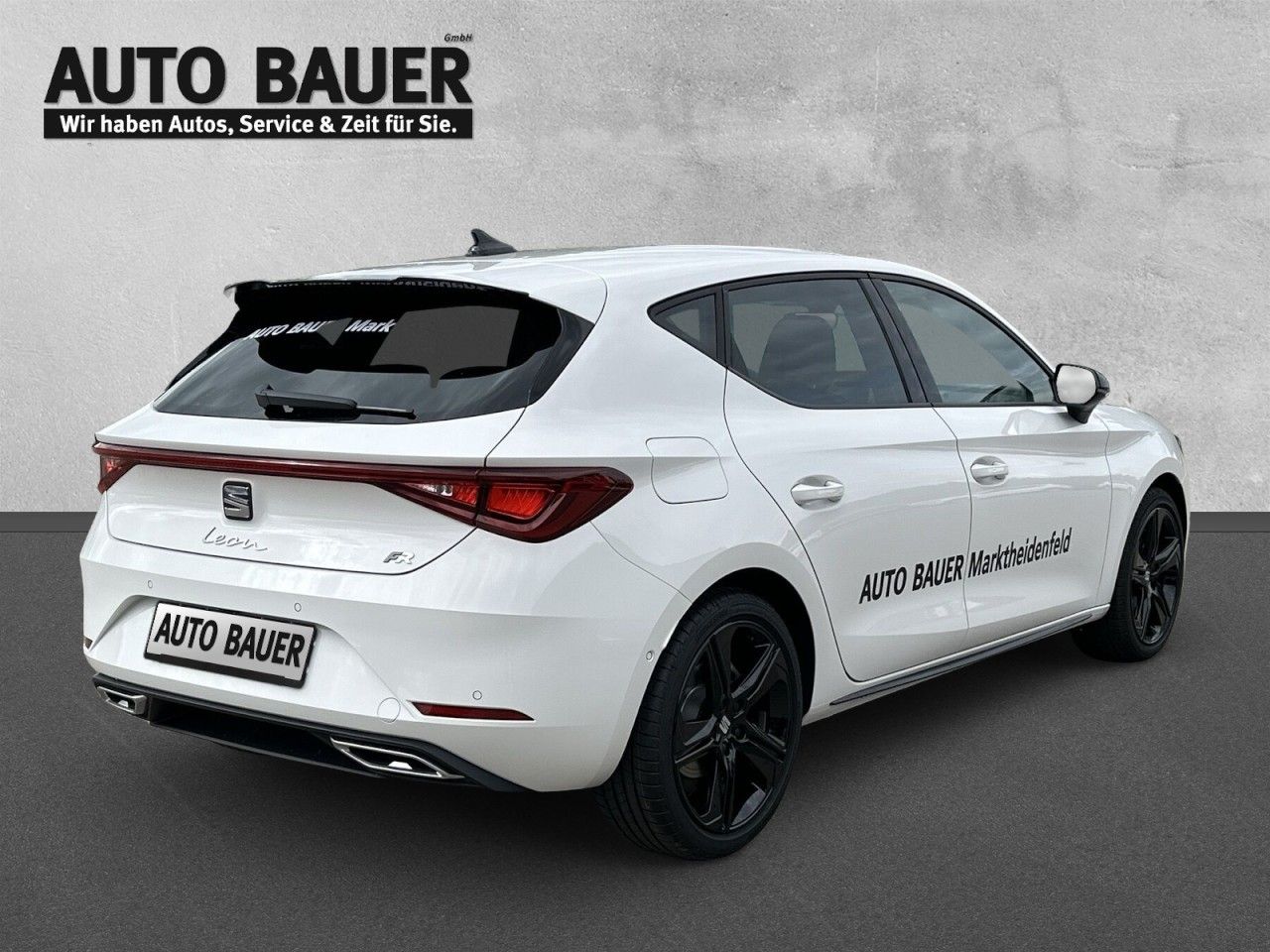 Fahrzeugabbildung SEAT Leon FR Black Edition 1.5 eTSI DSG