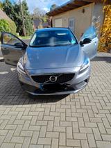 Volvo V40 Cross Country D3 Geartronic Plus Plus - Volvo V40 Cross Country: Plus
