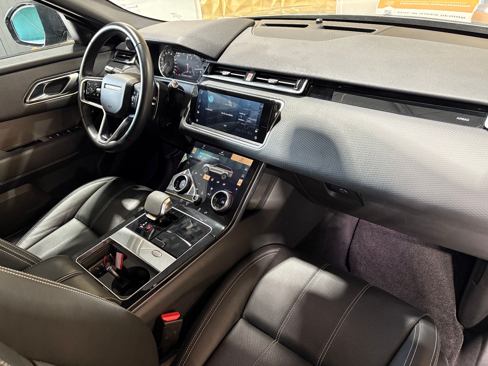 Fahrzeugabbildung Land Rover Range Rover Velar/360*KAM/LED/APPLE/LEDER/