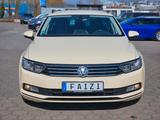 Volkswagen Passat 2.0 TDI DSG Klimaautomatik Sitzheizung - Volkswagen Passat: Taxi
