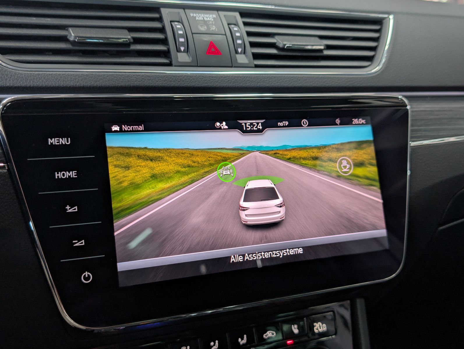 Fahrzeugabbildung SKODA Superb Premium 2.0 TDI PANO LEDER MASSAGE SOUND