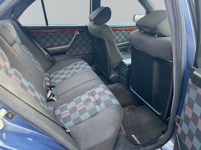 MERCEDES-BENZ C 36 AMG – Bild 11