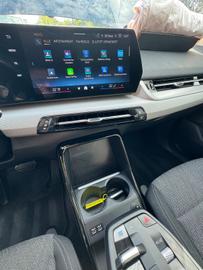 2024 BMW IX1 — миниатюра 15