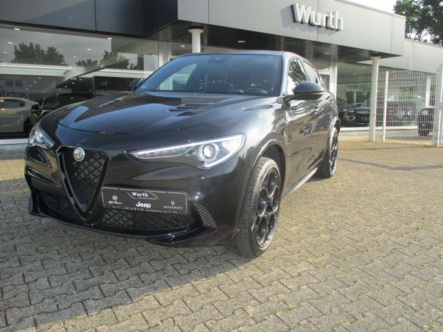 Alfa Romeo Stelvio Quadrifoglio/Panoramadach