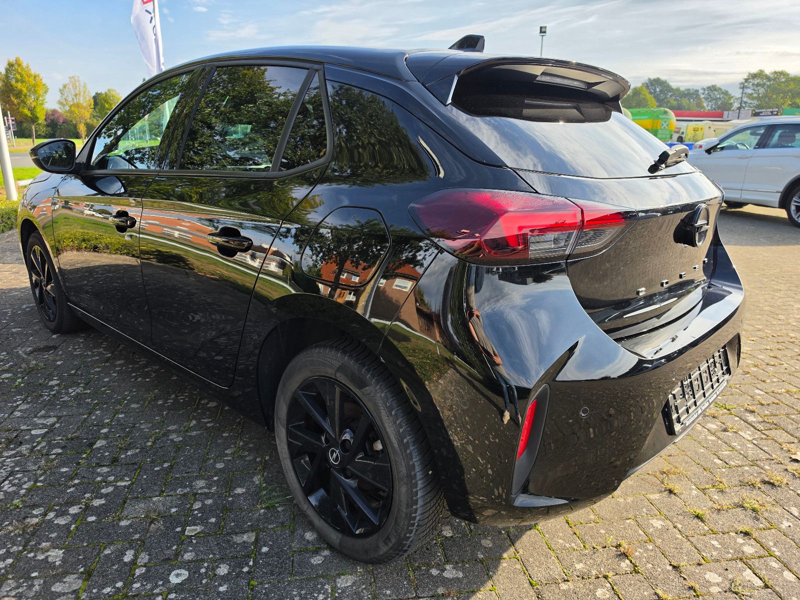 Opel Corsa F GS KAM LED INTELLI ALLWETTER SHZ BLACK imagem 2