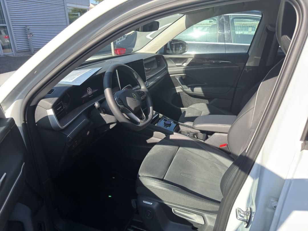 Fahrzeugabbildung Volkswagen Tayron 1.5 eTSI W Elegance 360,AHK,Kamera,LED,LM