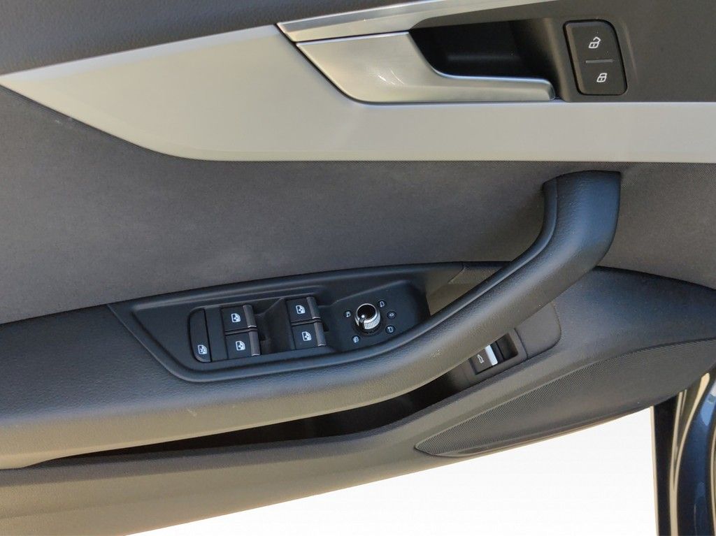Audi A4 - Bild 15