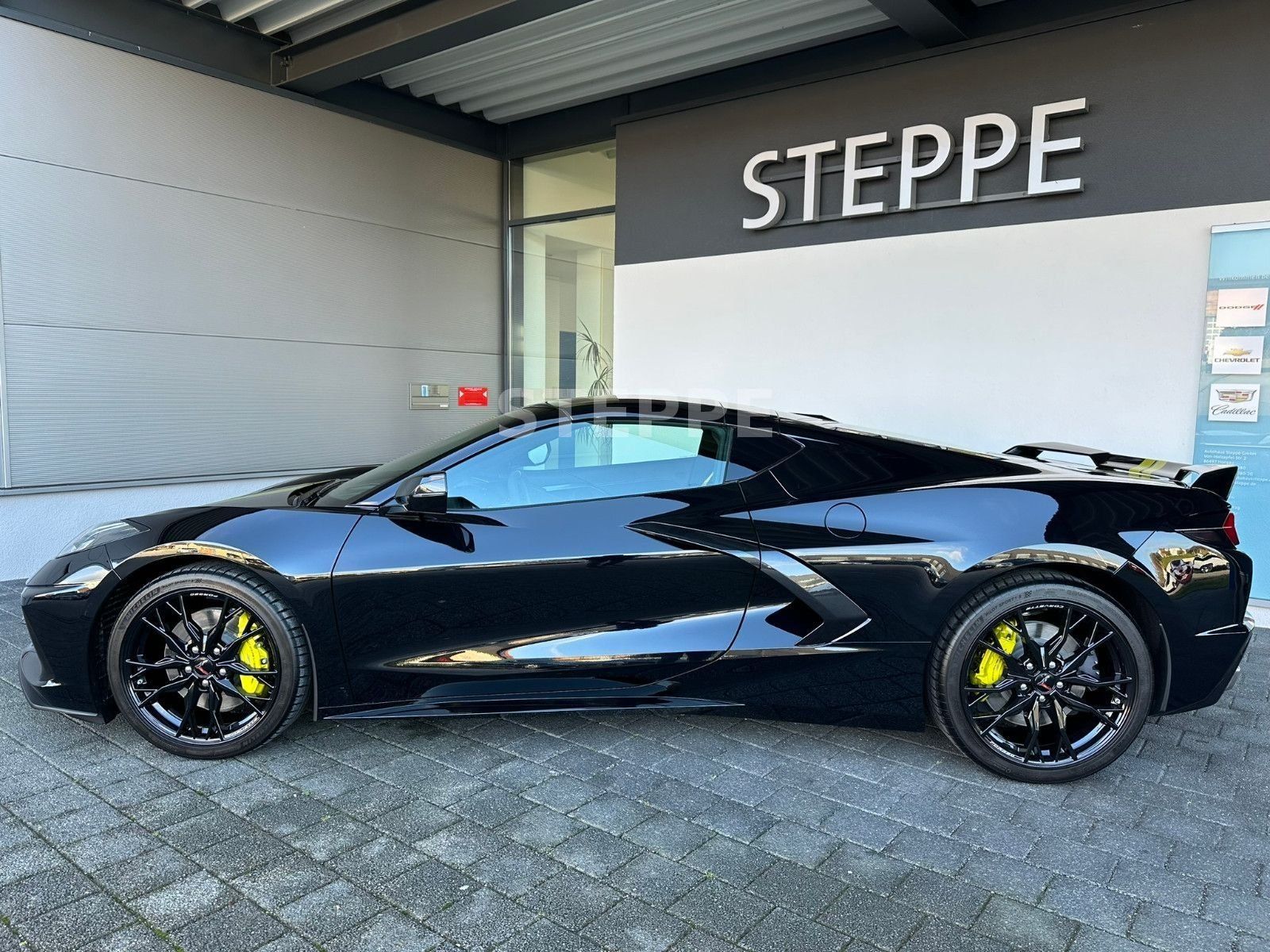 Corvette C8 Stingray Coupe 6,2 V8 3LT Europamodell