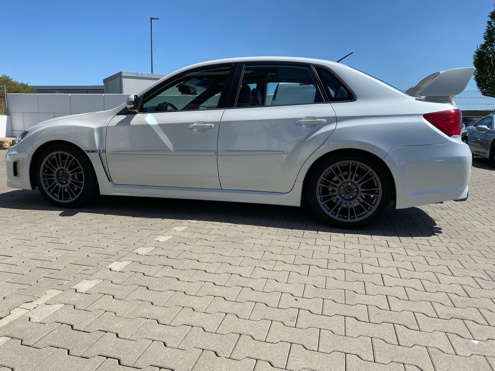 SUBARU WRX - STI - 310 CV - BVM - TOIT OUVRANT