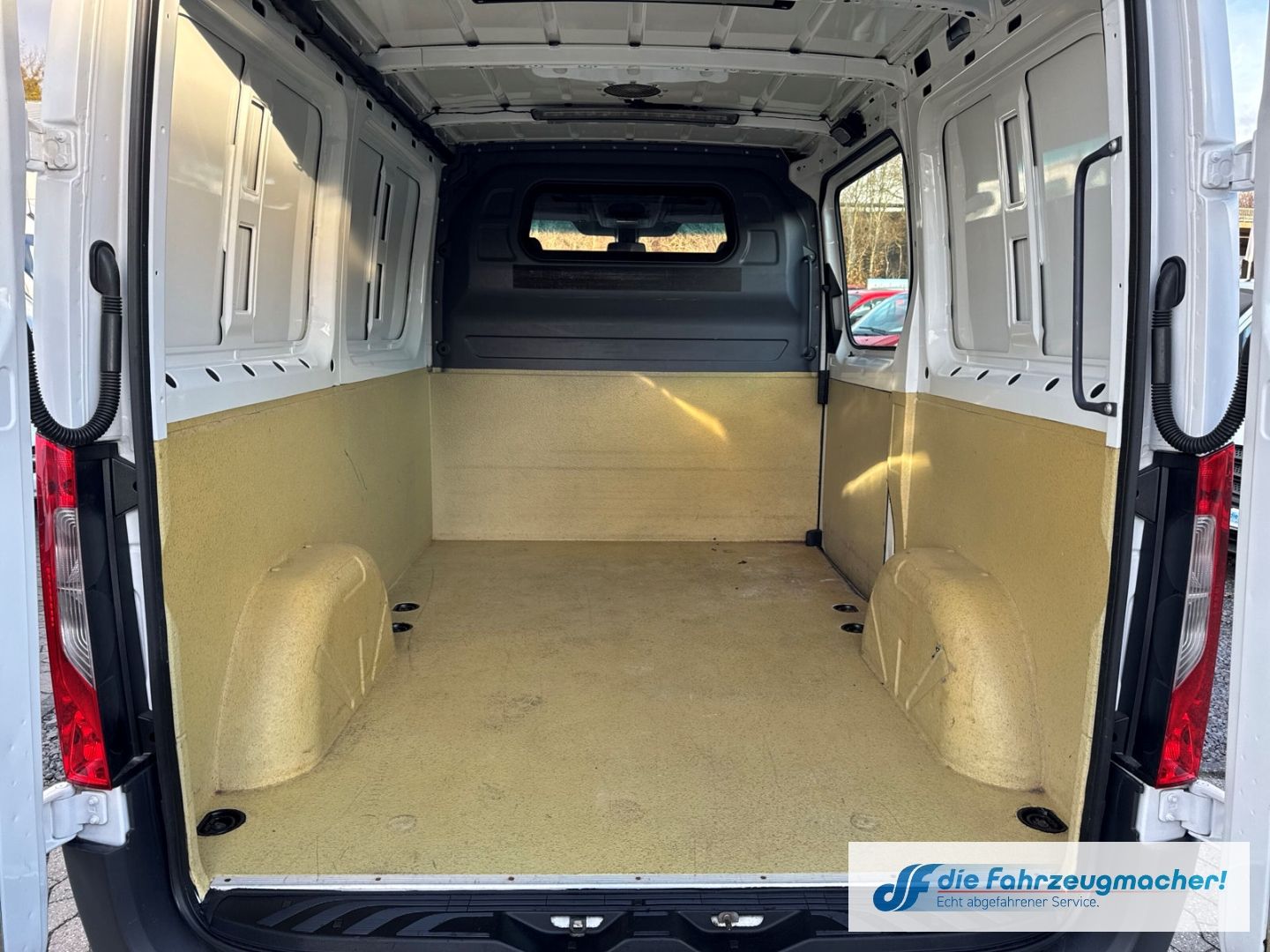 Fahrzeugabbildung Mercedes-Benz Sprinter III Kasten FWD 214 CDI L1 DAB Rückfah