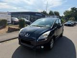 Peugeot 5008 Premium**AUTOMATIK** - Peugeot 5008 Premium mit Benzin-Antrieb