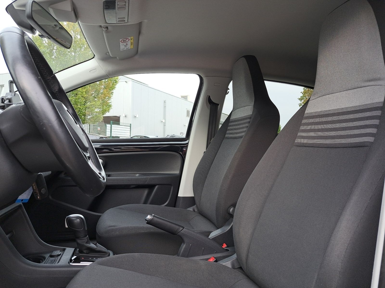 Volkswagen e-up! - Bild 17