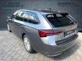 Skoda Octavia Combi 1.5 eTSI DSG Selection Navi LED AH - Jahreswagen