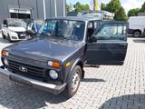 Lada NIVA LANG 4TÜR AHK HU SERVICE 4*4 *3* AUF LAGER* - Lada Taiga: Allradantrieb
