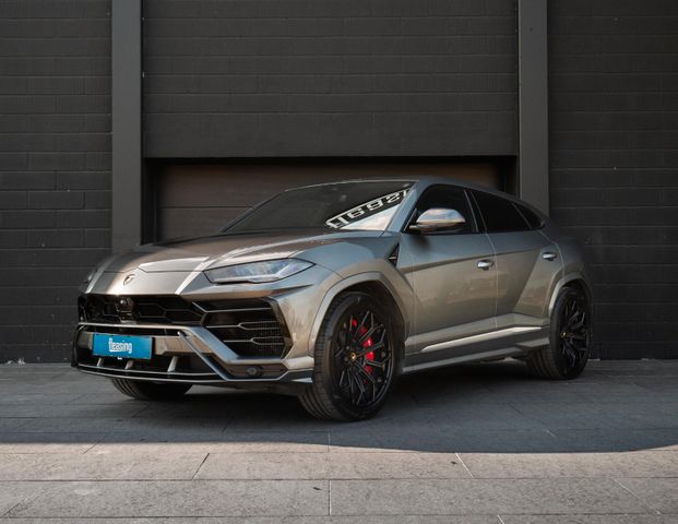 Lamborghini Urus 4.0 V8*CERAMIC*AHK*PANO*SOFT-CLOSE