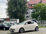 Alfa Romeo MiTo Turismo, Eu5, klima, Alu, TüV, xenon - gebrauchte Alfa Romeo MiTo aus dem Jahr 2009